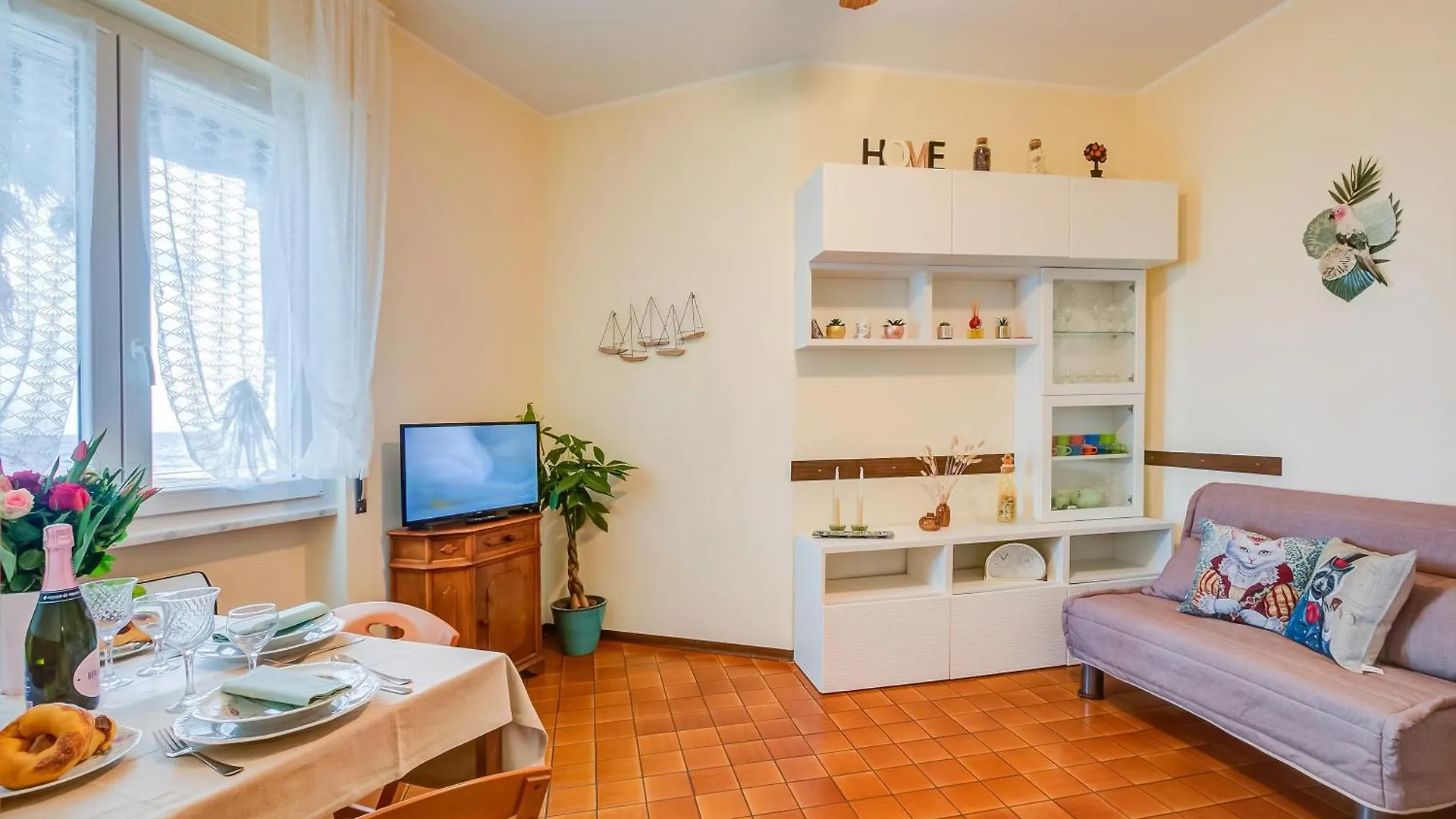 Mer Vivante - Front Beach - Happy Rentals Albenga