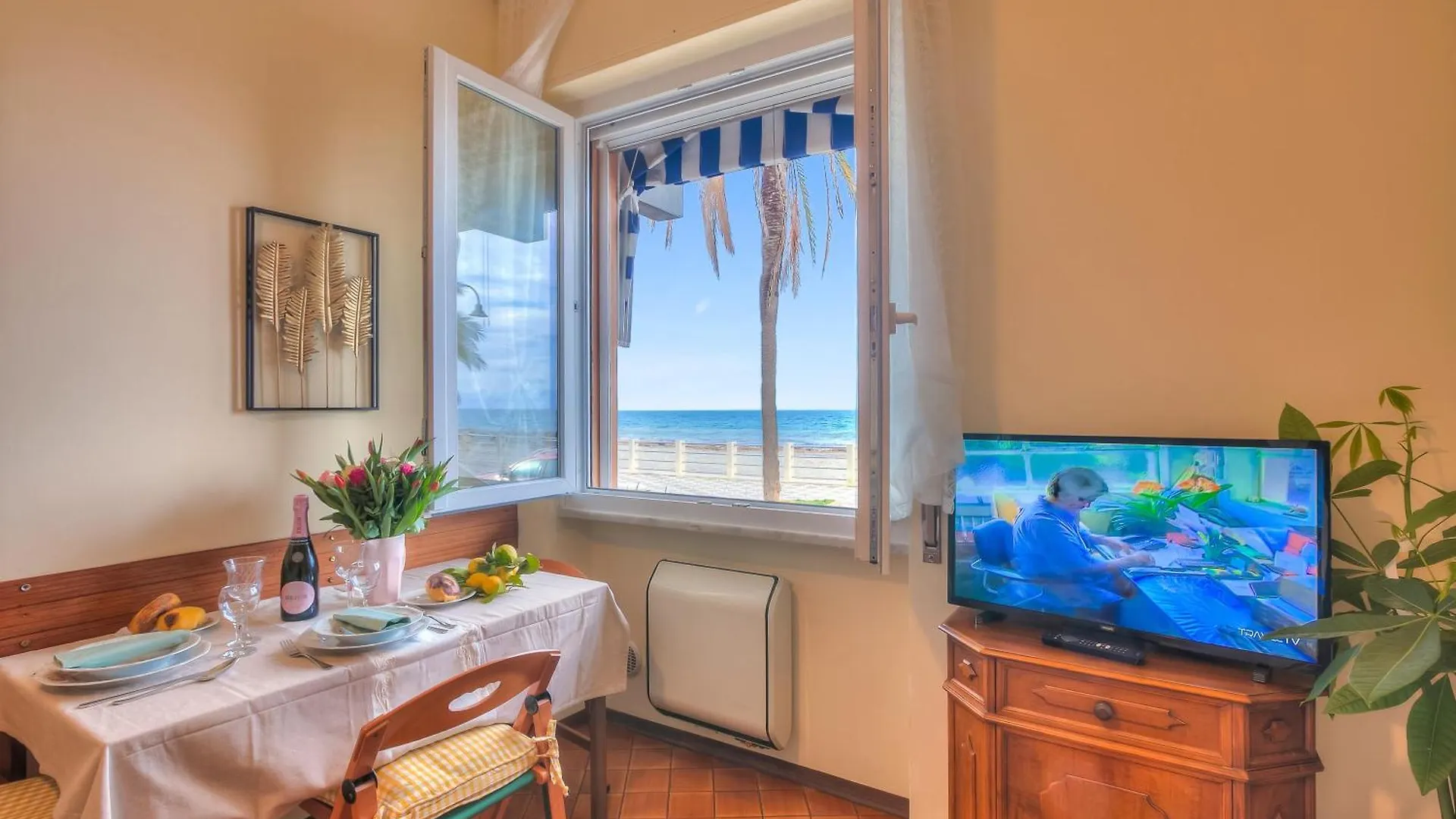 Mer Vivante - Front Beach - Happy Rentals Albenga 0*,